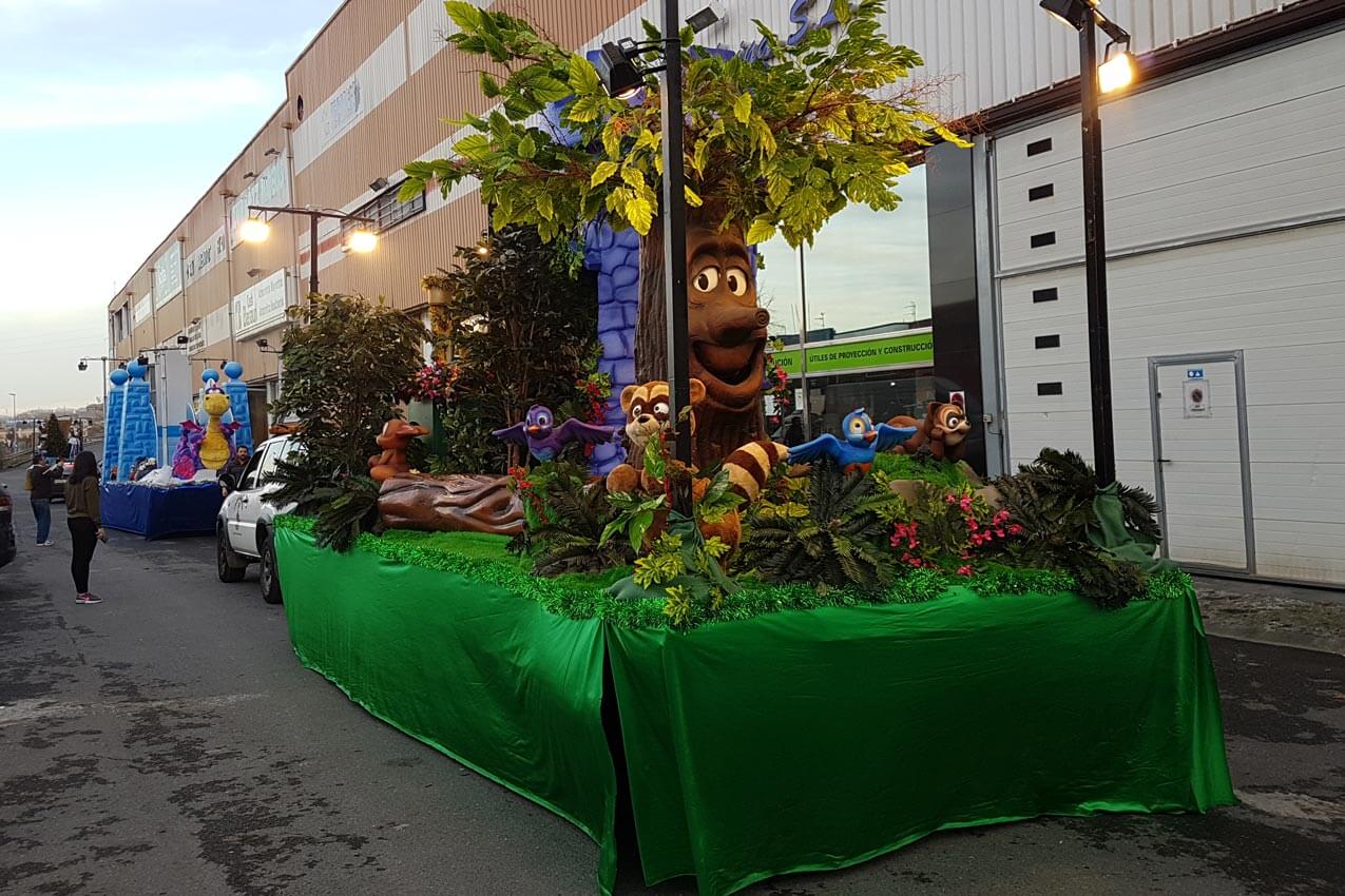 Carroza Navideña diseñada por Dream Factory. Desfile de animales autómatas. Bosque animado.