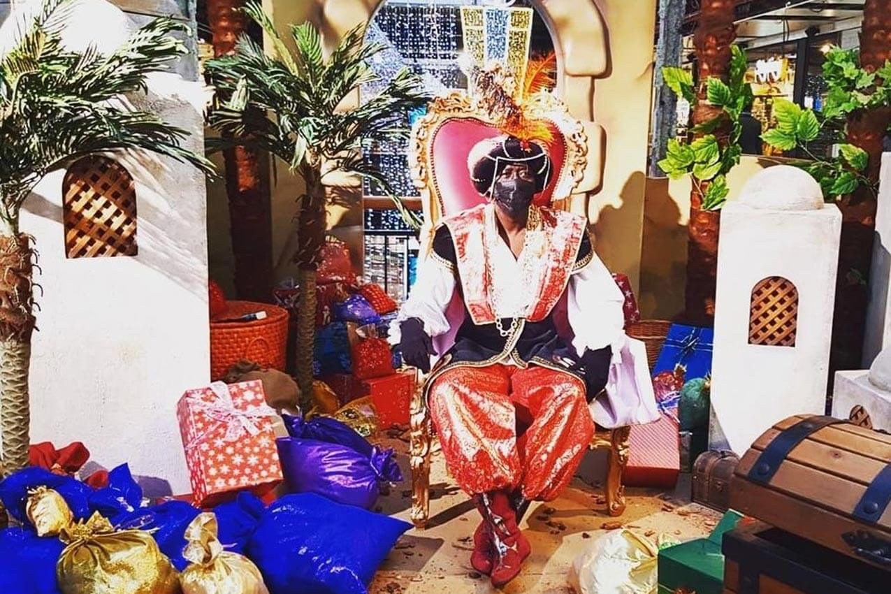 STANDS DE REYES MAGOS, PAPÁ NOEL, OLENTZERO Y CARROZAS​. Recepción de Rey Mago